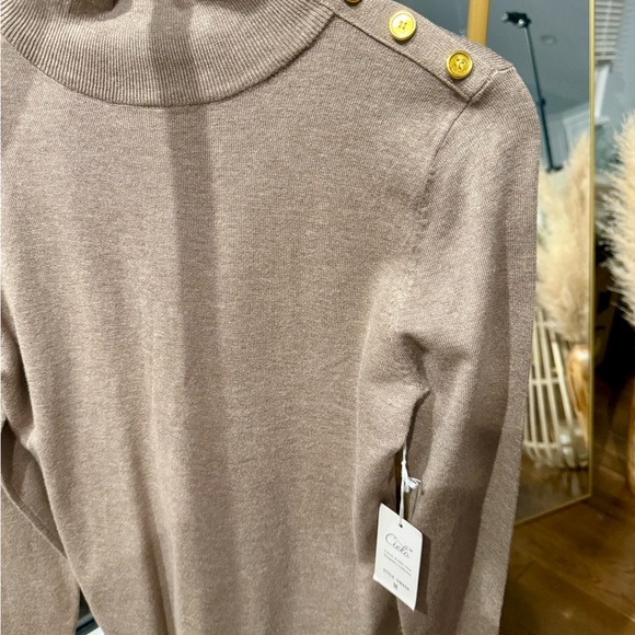 BNWT Bloomingdale's Cielo Tan Taupe Turtleneck Sweater Gold Button Details - Picture 8 of 8